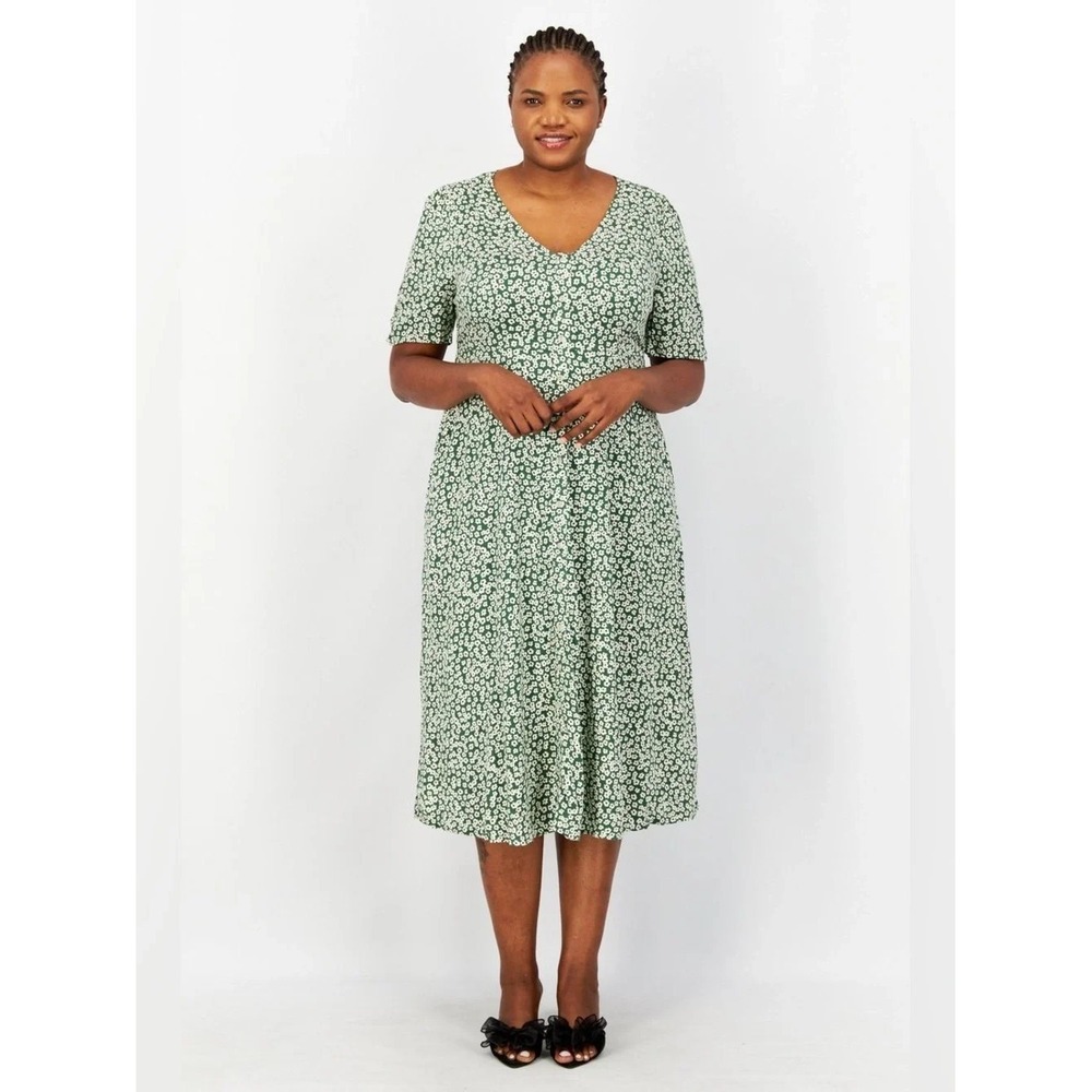 "NWT" AVA & VIV Green Floral V‑Neck Midi Dress- Women's X-Large- Cottagecore